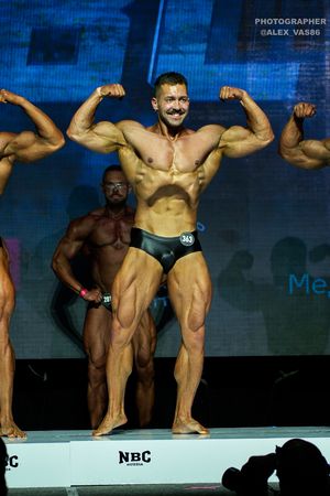 CLASSIC PHYSIQUE +178